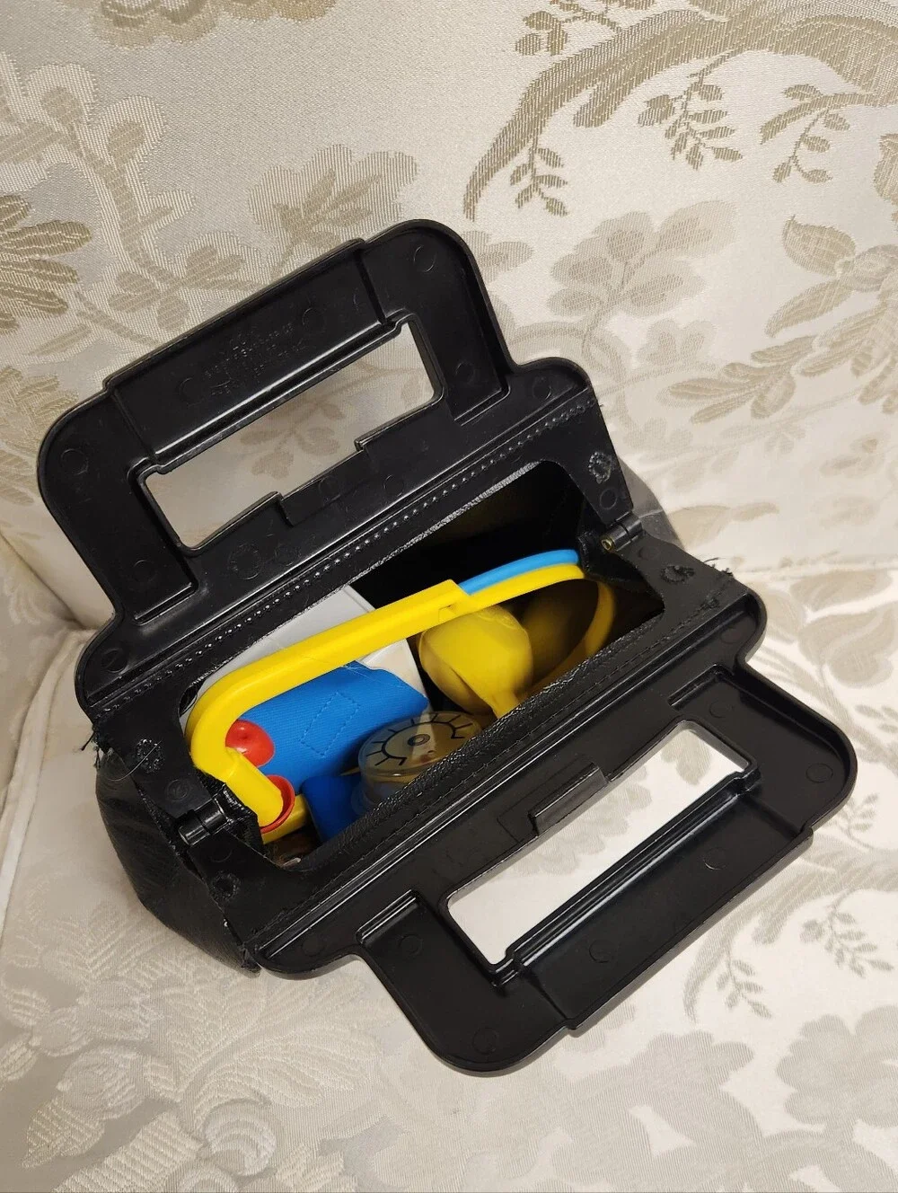 Vintage 1987 Fisher Price Doctor’s Bag Toy